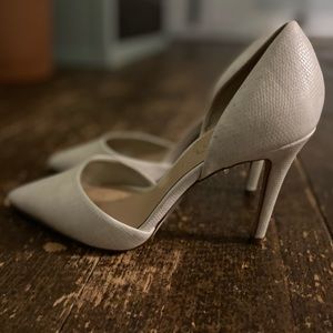 Snake skin stiletto
